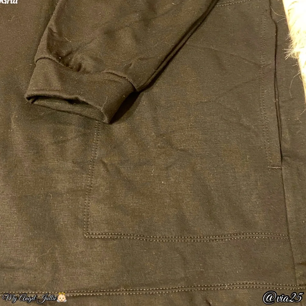 Max Studio Cardigan Women’s Sweater Size: Medium Color: Black - Picture 10 of 10